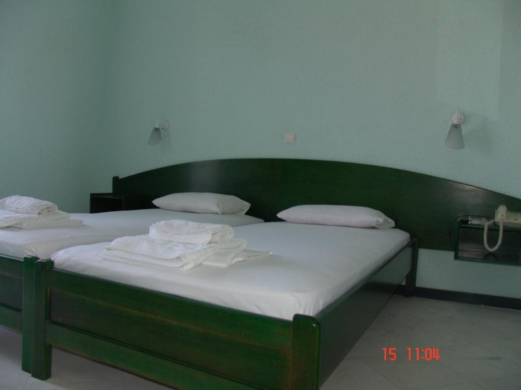 Nikos Apartments Afytos Rum bild